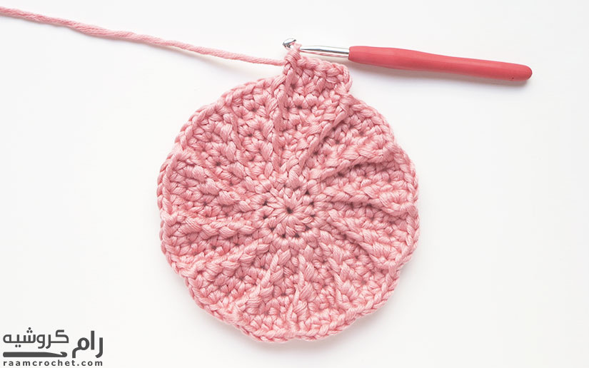 Continue double crochet until the next FPdc - Raam Crochet